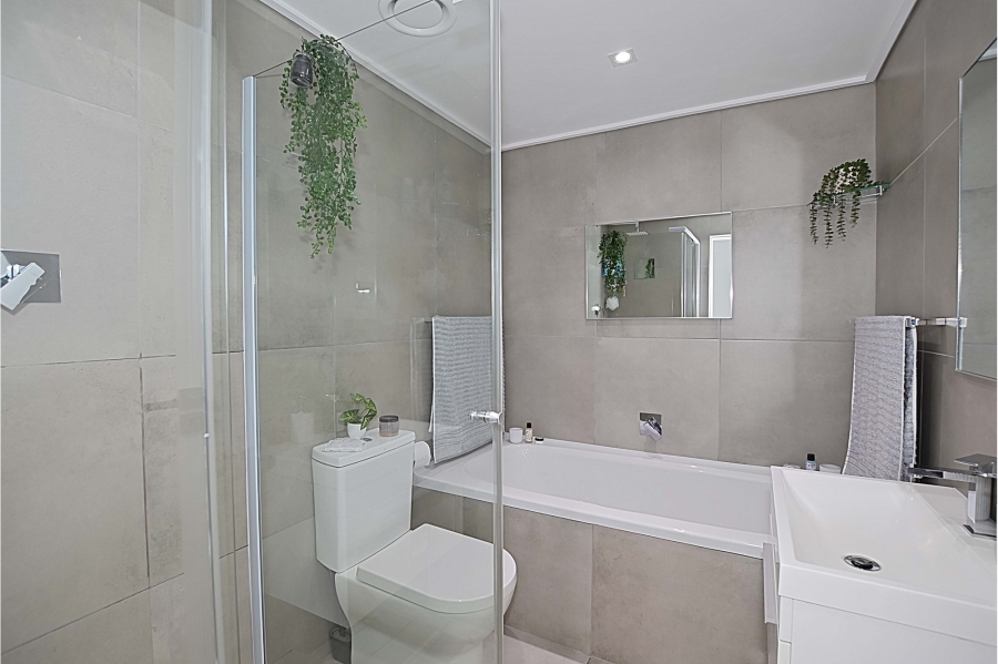 2 Bedroom Property for Sale in Waves Edge Western Cape